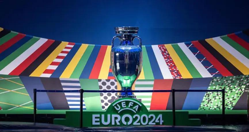 捷克队欧洲杯预选赛逆转胜利，晋级形势一片大好的简单介绍